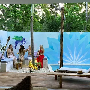https://tulum-villa-milagro.allrivieramayahotels.com